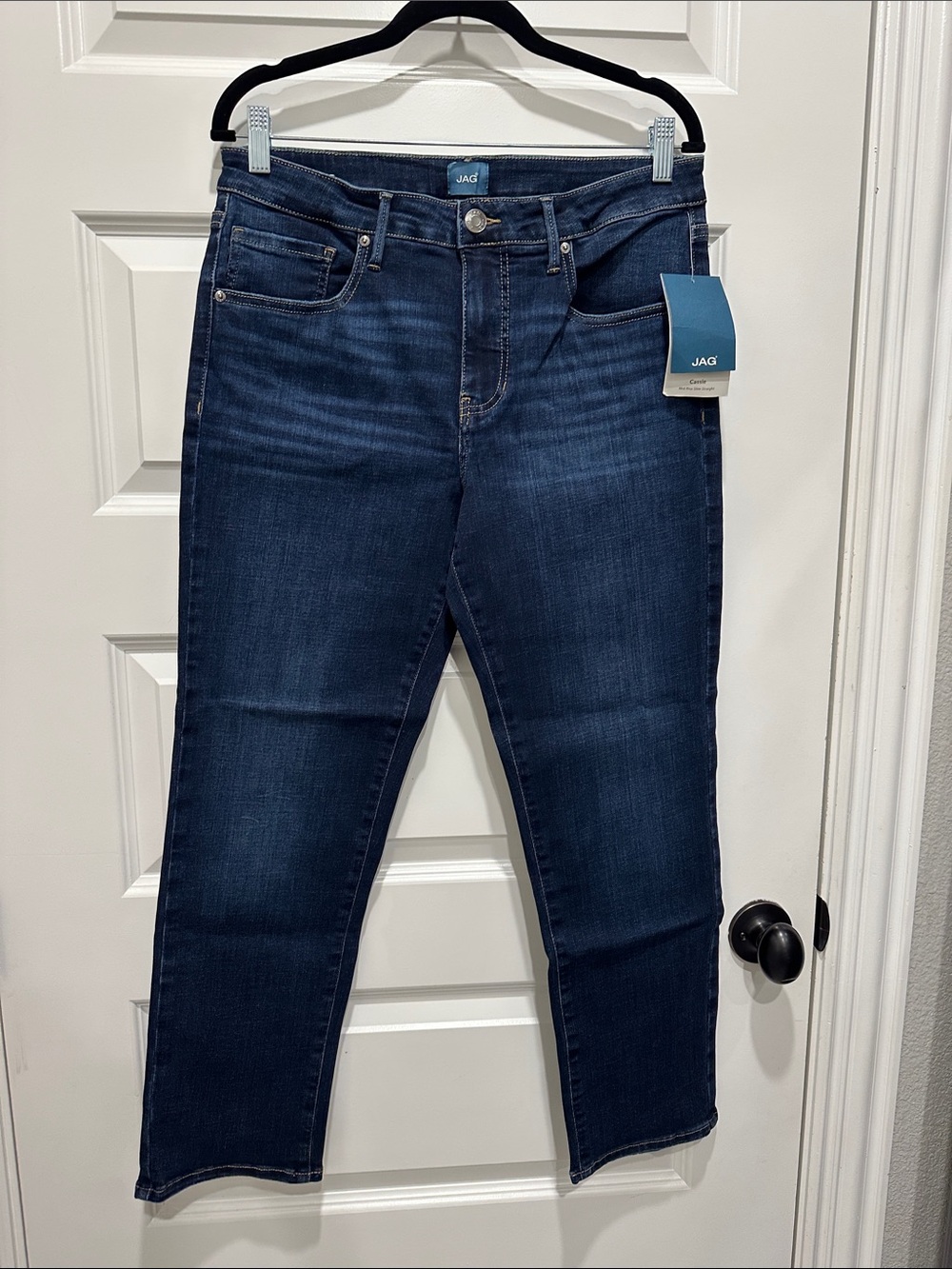 Jag Jeans Cassie Mid-Rise Slim Straight in Indigo Blue